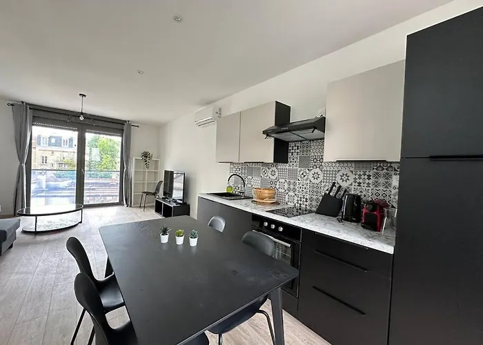 Sydney, Un Avec Terrasse Et Vue Degagee ריימס